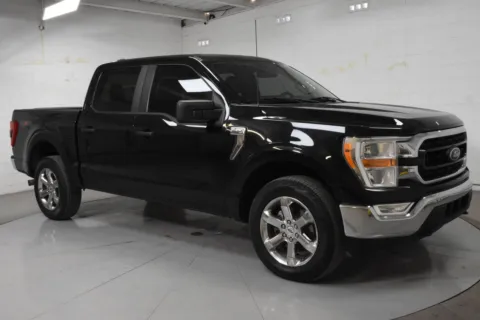 Black 2021 Ford F-150 XLT for sale in McAllen, TX