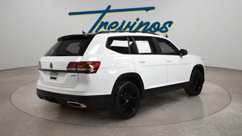 Photos of 2023 Volkswagen Atlas 3.6L V6 SE w/Technology for sale in McAllen, TX at Trevinos Auto Mart