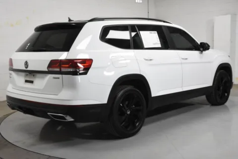 Photos of 2023 Volkswagen Atlas 3.6L V6 SE w/Technology for sale in McAllen, TX at Trevinos Auto Mart