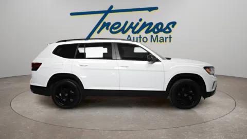 More photos of 2023 Volkswagen Atlas 3.6L V6 SE w/Technology at Trevinos Auto Mart, TX