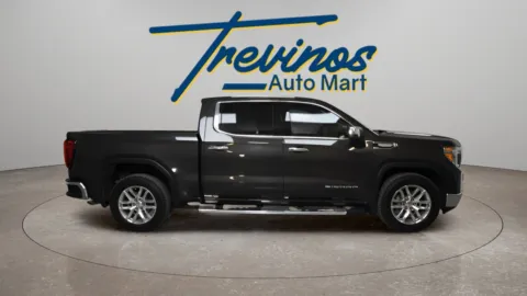 More photos of 2021 GMC Sierra 1500 SLT at Trevinos Auto Mart, TX