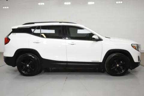 More photos of 2020 GMC Terrain SLE at Trevinos Auto Mart, TX