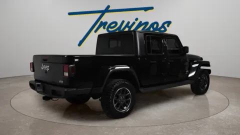 Photos of 2022 Jeep Gladiator Overland for sale in McAllen, TX at Trevinos Auto Mart