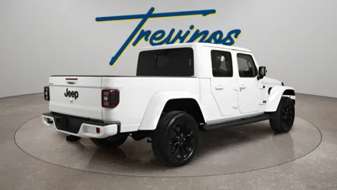 Photos of 2021 Jeep Gladiator High Altitude for sale in McAllen, TX at Trevinos Auto Mart