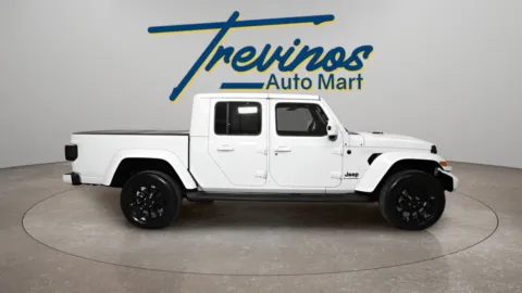 More photos of 2021 Jeep Gladiator High Altitude at Trevinos Auto Mart, TX
