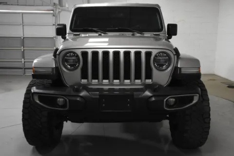 More photos of 2019 Jeep Wrangler Unlimited Sahara at Trevinos Auto Mart, TX