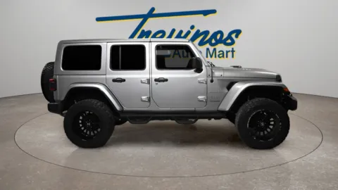 More photos of 2019 Jeep Wrangler Unlimited Sahara at Trevinos Auto Mart, TX