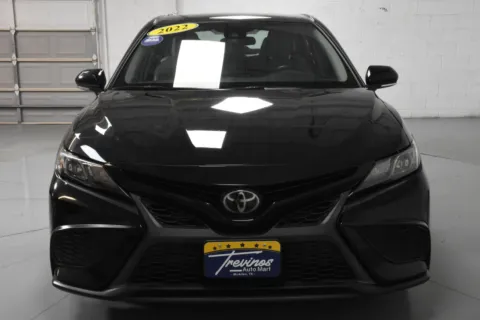 More photos of 2022 Toyota Camry SE at Trevinos Auto Mart, TX