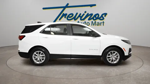More photos of 2022 Chevrolet Equinox LS at Trevinos Auto Mart, TX