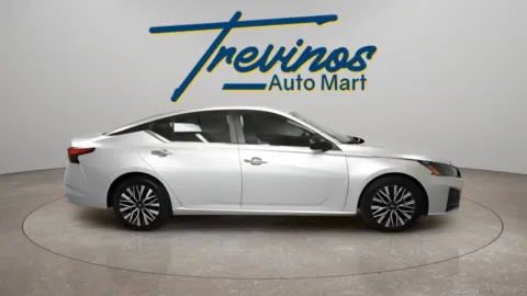 More photos of 2024 Nissan Altima 2.5 SV at Trevinos Auto Mart, TX
