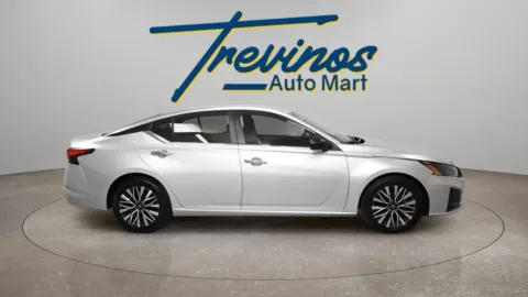 More photos of 2024 Nissan Altima 2.5 SV at Trevinos Auto Mart, TX