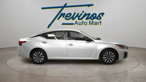 More photos of 2024 Nissan Altima 2.5 SV at Trevinos Auto Mart, TX