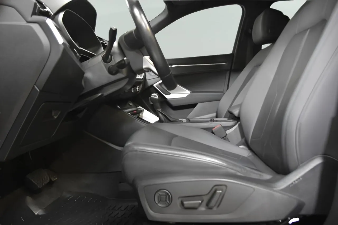 2020 Audi Q3 Premium - Photo 15