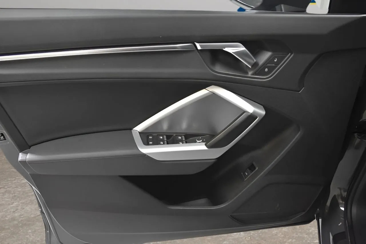 2020 Audi Q3 Premium - Photo 11