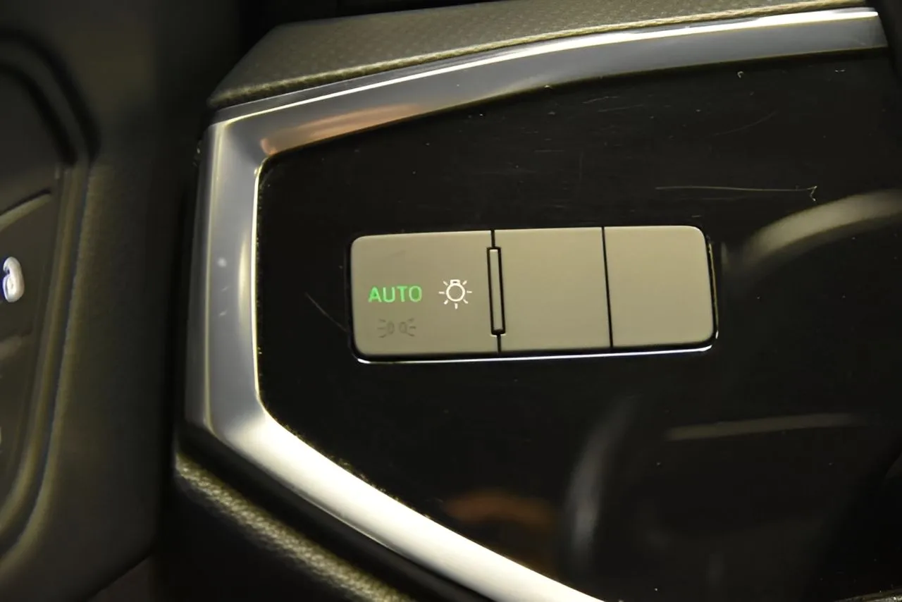2020 Audi Q3 Premium - Photo 21