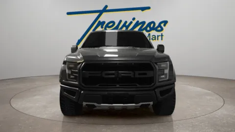 More photos of 2018 Ford F-150 Raptor at Trevinos Auto Mart, TX