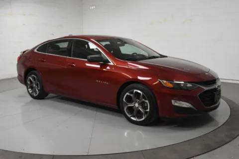 Red 2019 Chevrolet Malibu RS for sale in McAllen, TX