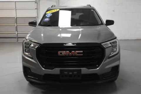 More photos of 2023 GMC Terrain SLE at Trevinos Auto Mart, TX