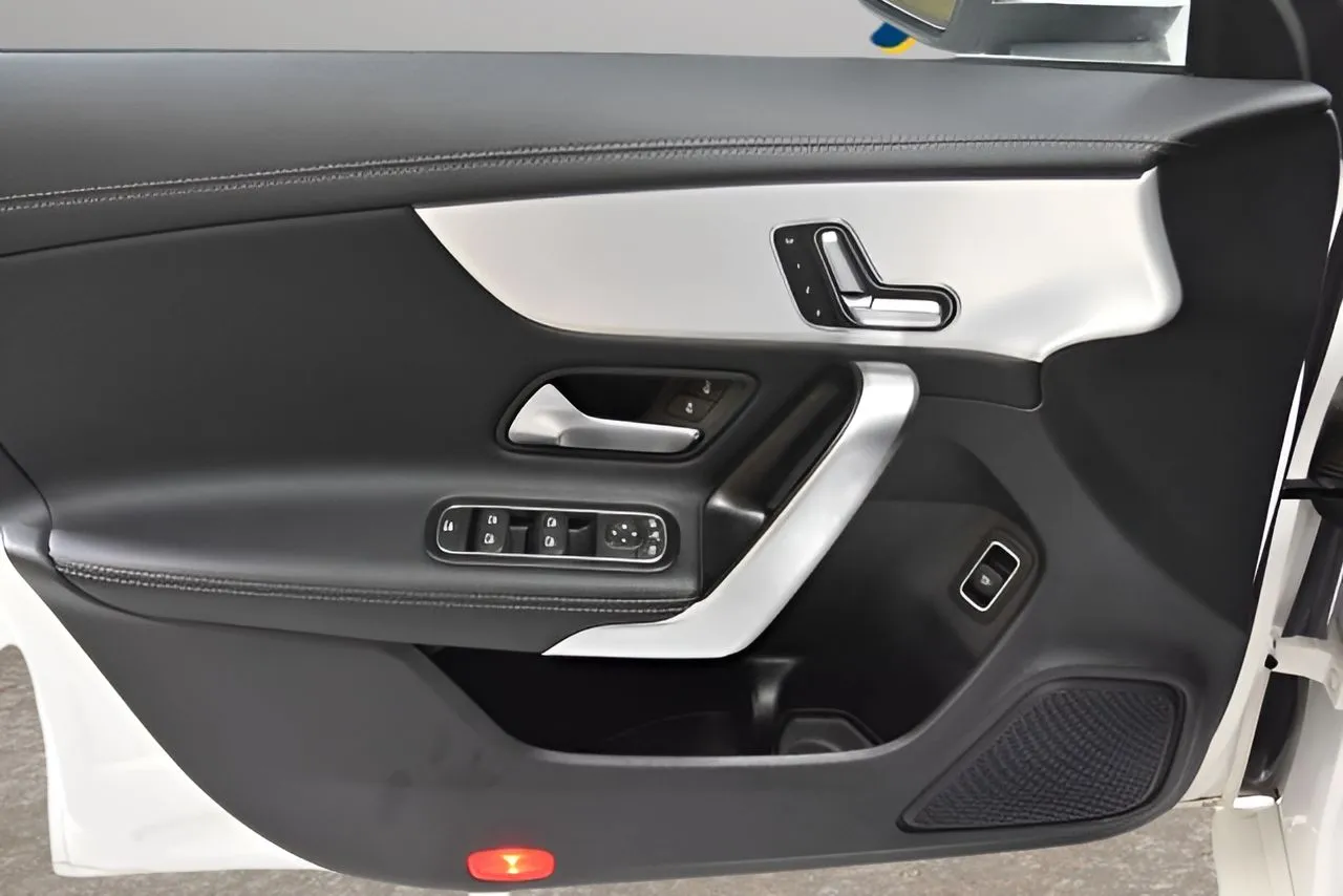 2025 Mercedes-Benz CLA CLA 250 - Photo 12