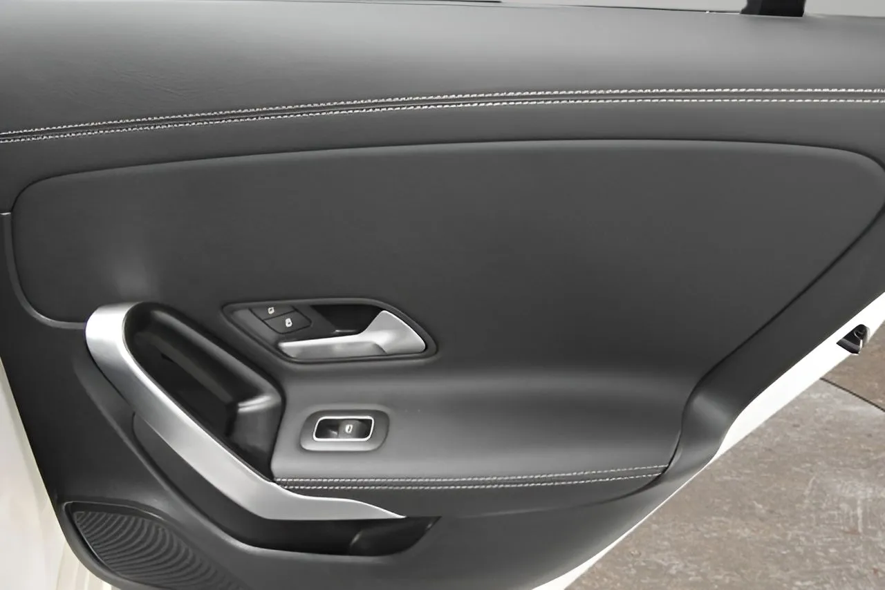 2025 Mercedes-Benz CLA CLA 250 - Photo 15