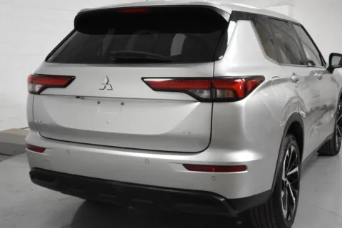 Another view of 2024 Mitsubishi Outlander SE for sale in McAllen, TX at Trevinos Auto Mart