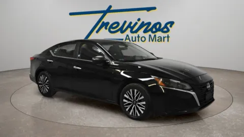 Black 2024 Nissan Altima 2.5 SV for sale in McAllen, TX