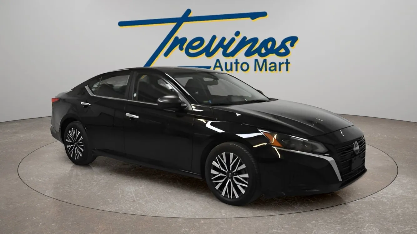 Black 2024 Nissan Altima 2.5 SV for sale in McAllen, TX