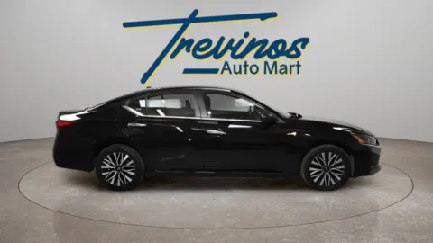 More photos of 2024 Nissan Altima 2.5 SV at Trevinos Auto Mart, TX