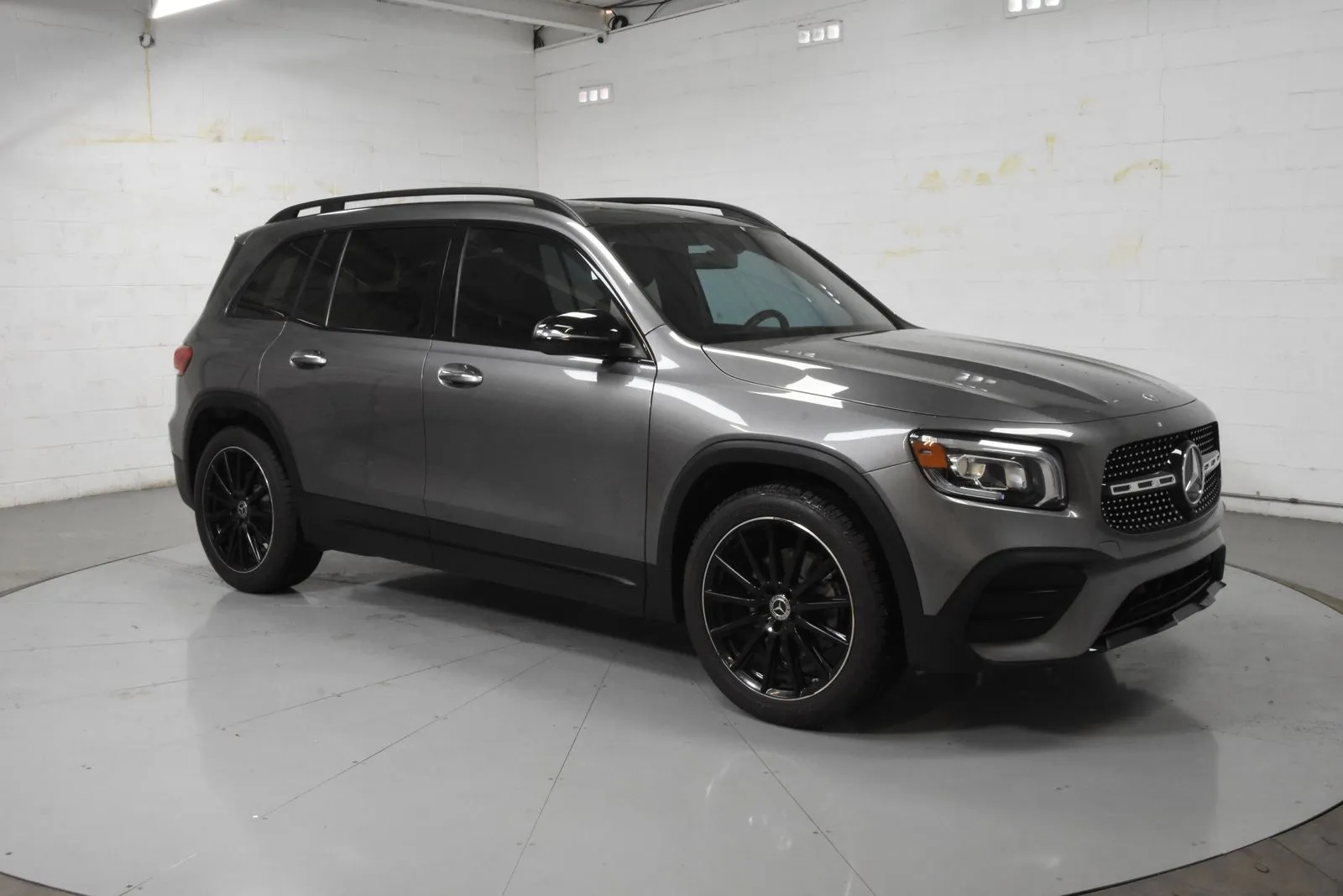 Gray 2023 Mercedes-Benz GLB 250 for sale in McAllen, TX