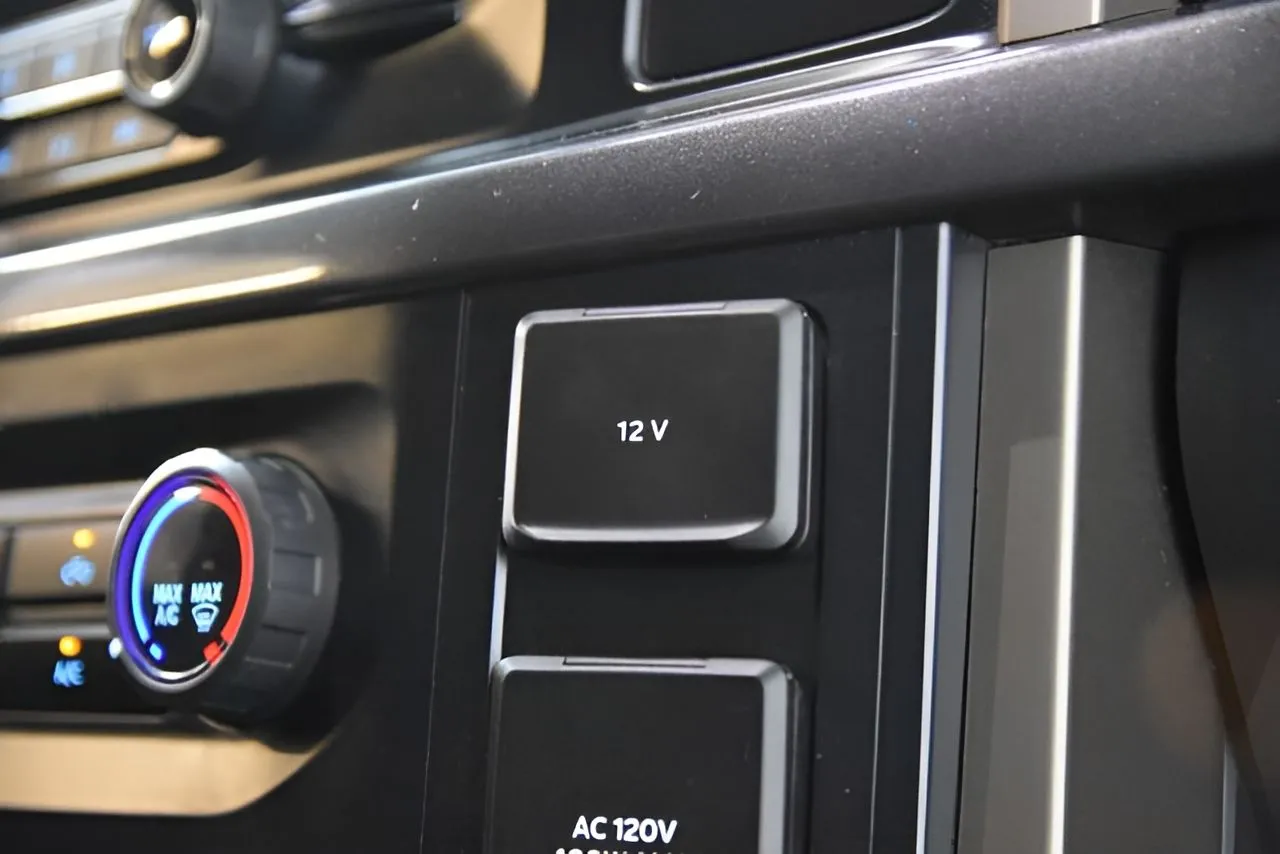 2023 Ford F-150 XL - Photo 37