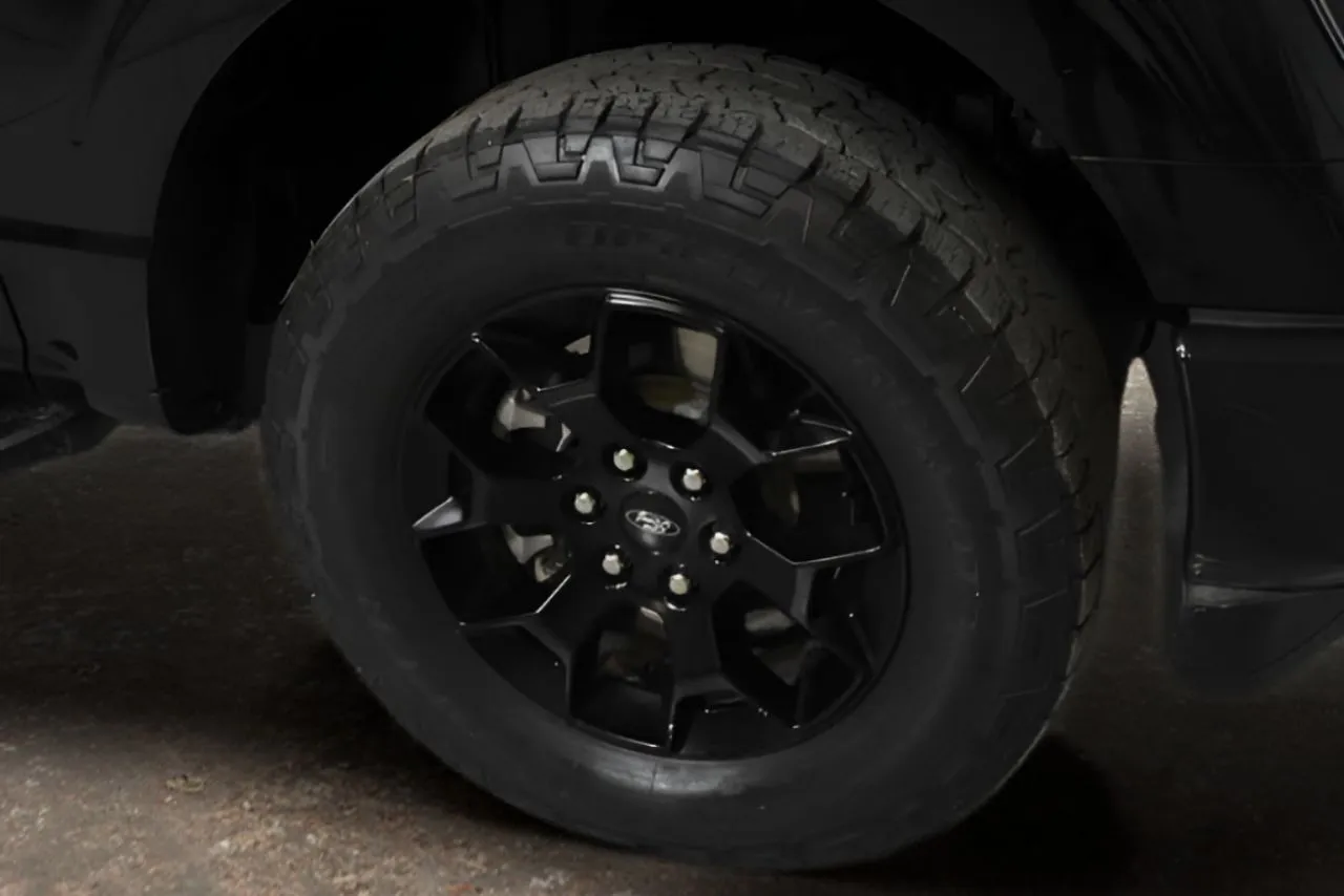 2023 Ford F-150 XL - Photo 7