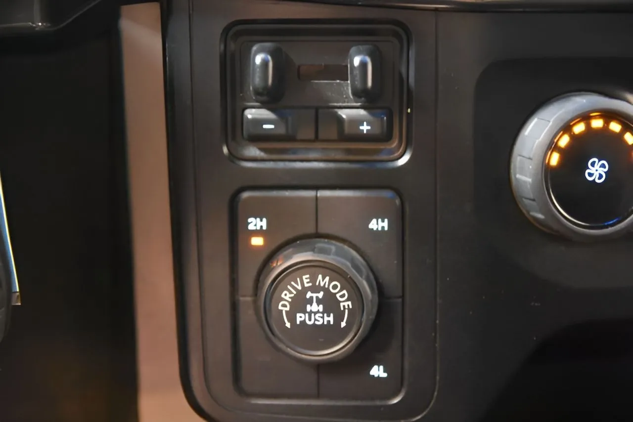 2023 Ford F-150 XL - Photo 30