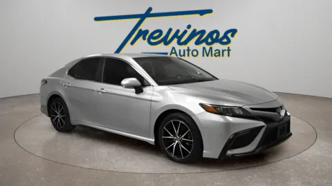 Silver 2022 Toyota Camry SE for sale in McAllen, TX