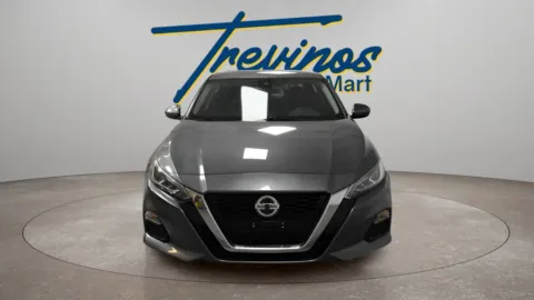 More photos of 2022 Nissan Altima 2.5 SV at Trevinos Auto Mart, TX