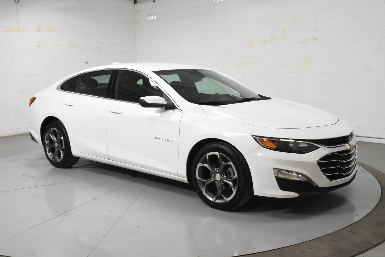 White 2024 Chevrolet Malibu LT for sale in McAllen, TX