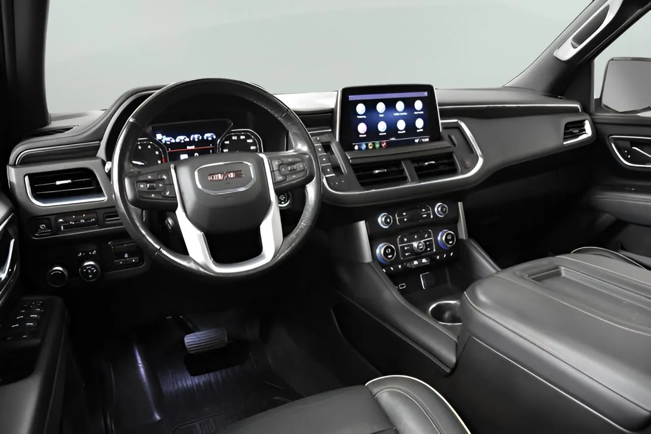 GMC Yukon XL photo 35