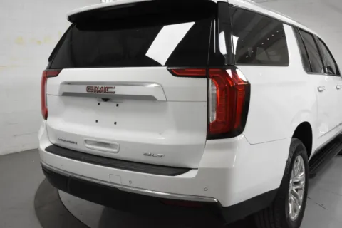 Another view of 2021 GMC Yukon XL SLT for sale in McAllen, TX at Trevinos Auto Mart