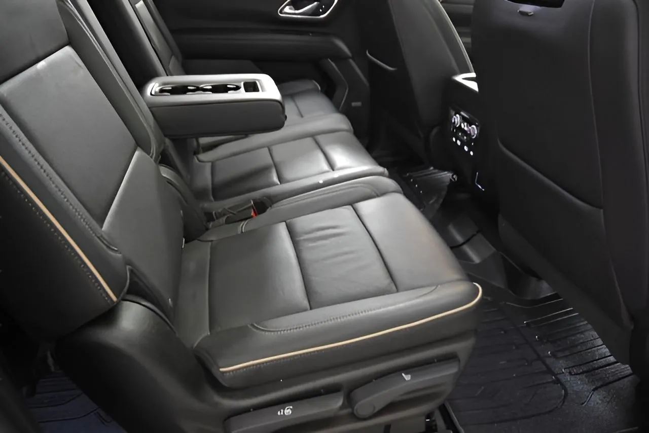 GMC Yukon XL photo 43