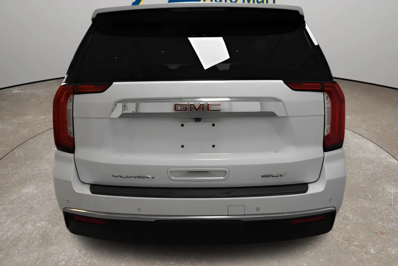 GMC Yukon XL photo 10