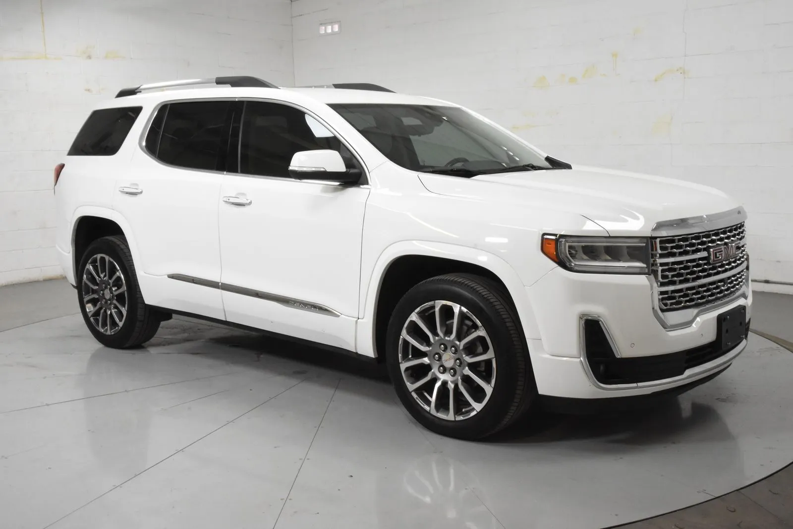 White 2020 GMC Acadia Denali for sale in McAllen, TX