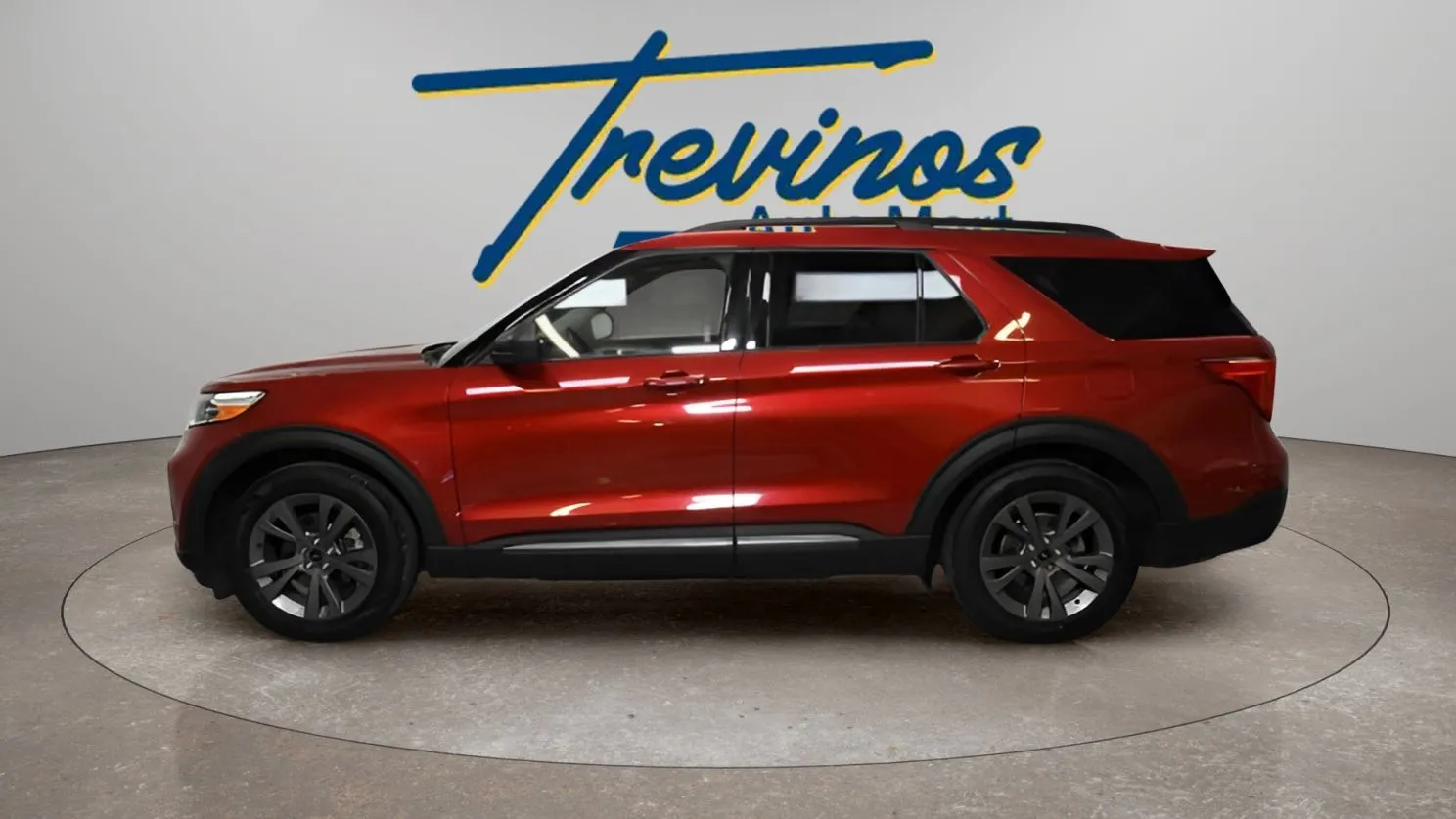 Ford Explorer photo 11