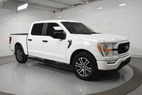 White 2022 Ford F-150 XL for sale in McAllen, TX