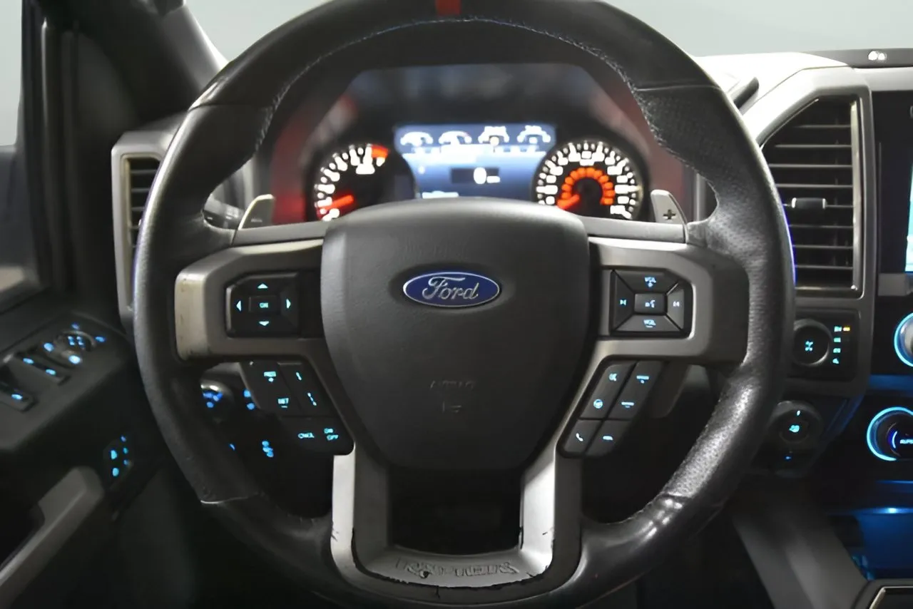 Ford F-150 photo 21