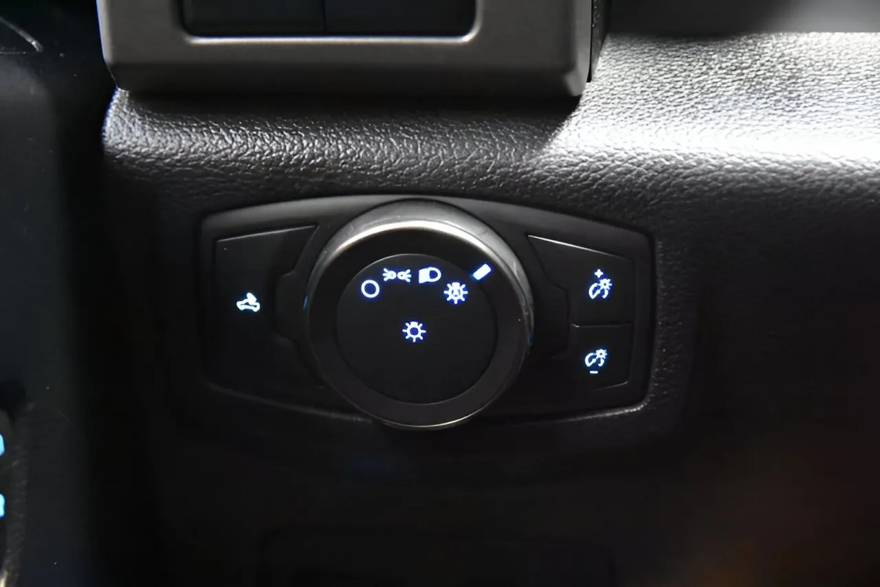 Ford F-150 photo 26