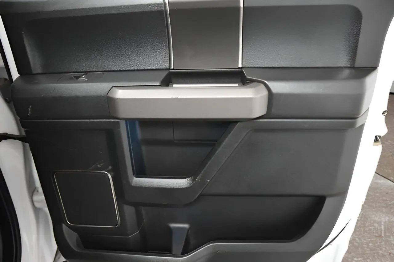 Ford F-150 photo 17