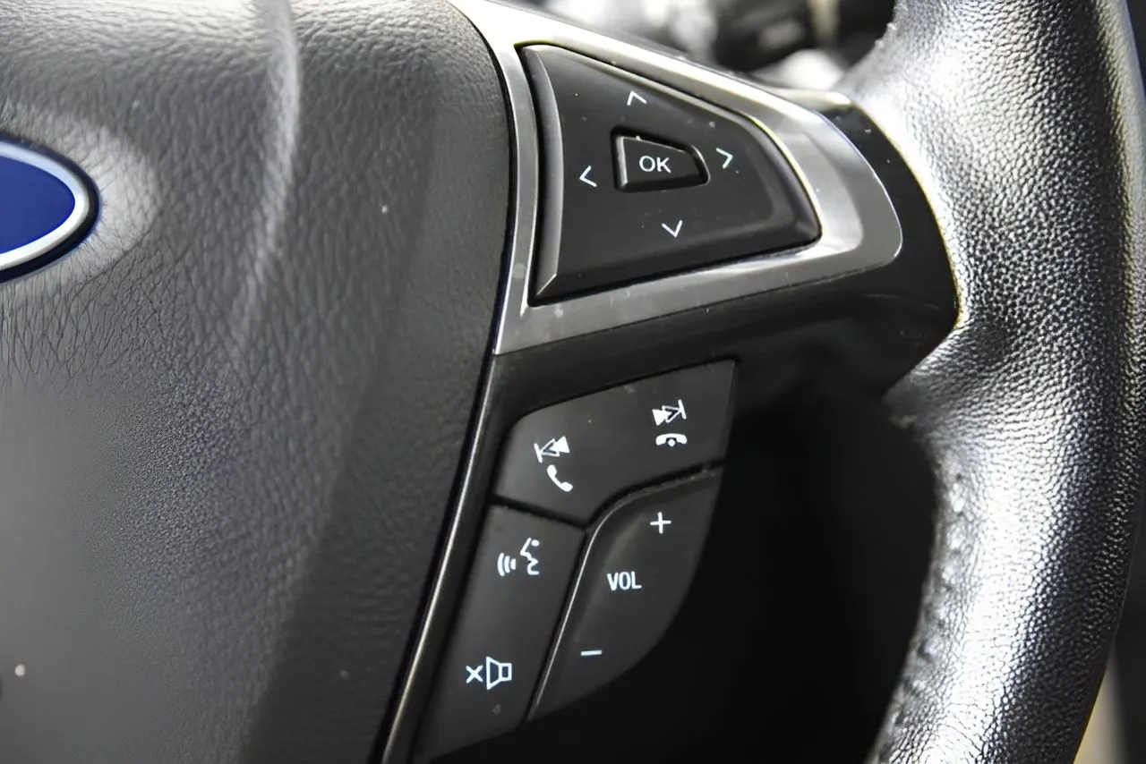 Ford Edge photo 20