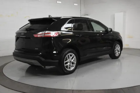 Photos of 2024 Ford Edge SEL for sale in McAllen, TX at Trevinos Auto Mart