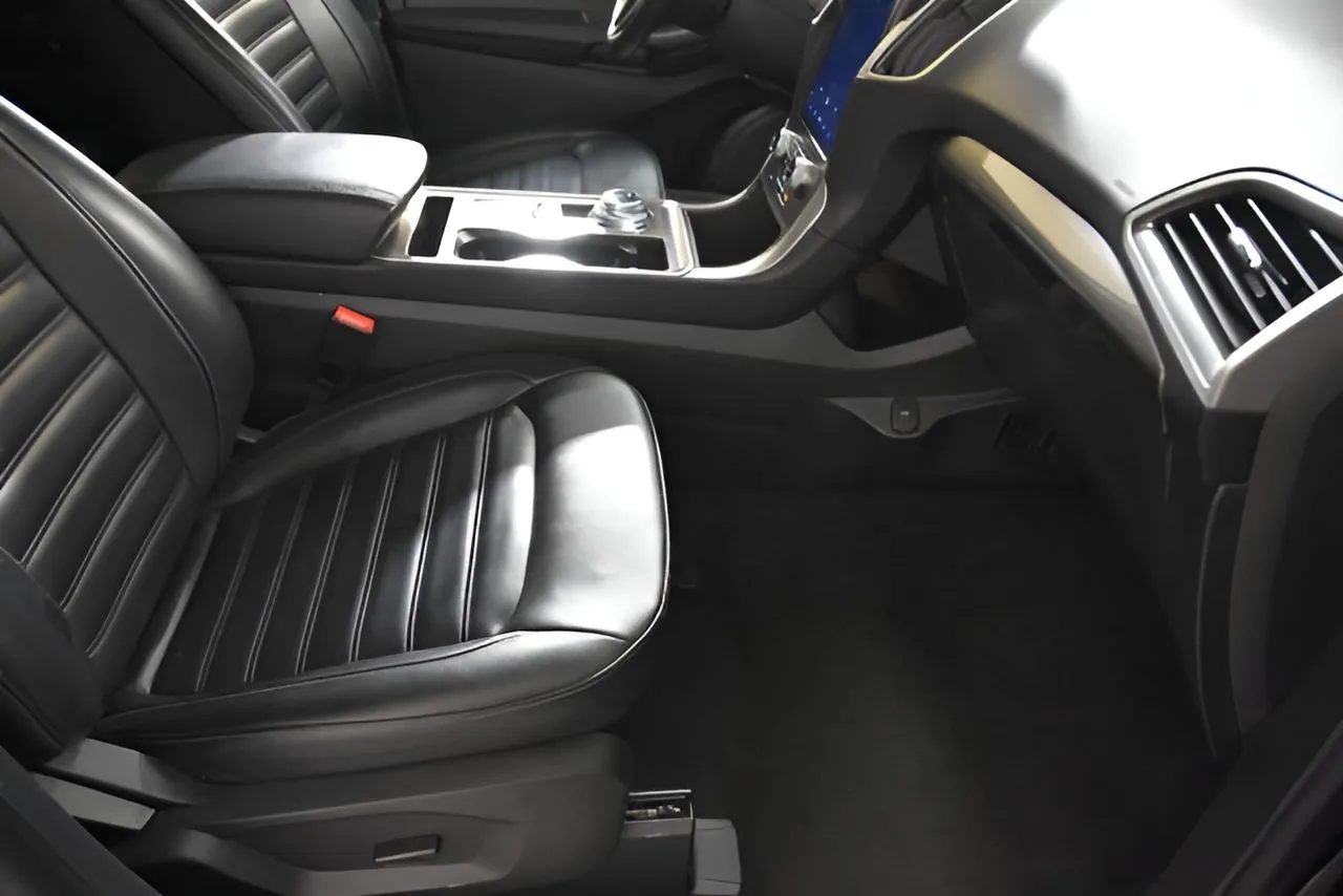 Ford Edge photo 34