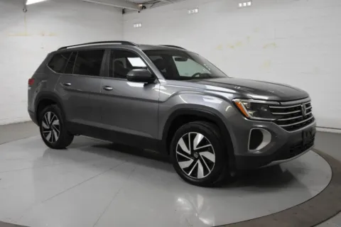 Gray 2024 Volkswagen Atlas 2.0T SE w/Technology for sale in McAllen, TX
