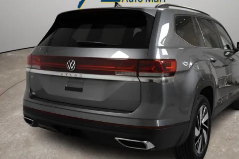 Another view of 2024 Volkswagen Atlas 2.0T SE w/Technology for sale in McAllen, TX at Trevinos Auto Mart